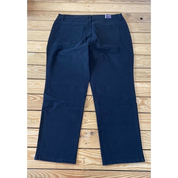 NWT Gloria Vanderbilt Amanda Tapered Leg Jeans Size 16 Women’s Black - Picture 2 of 12